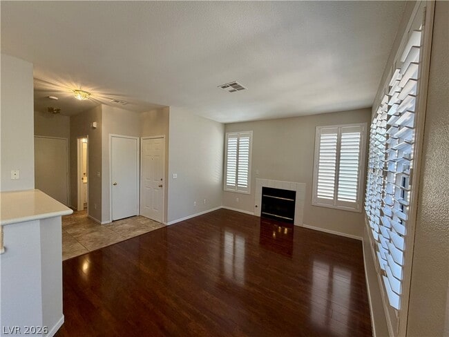 Building Photo - 251 S Green Valley Pkwy