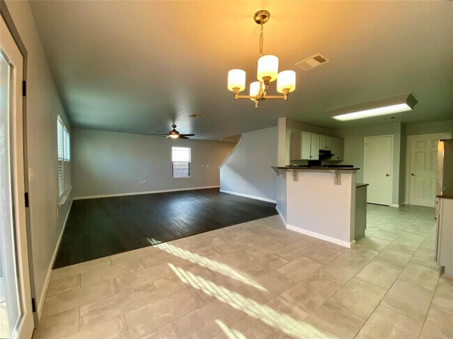Building Photo - 13205 Sea Biscuit Dr