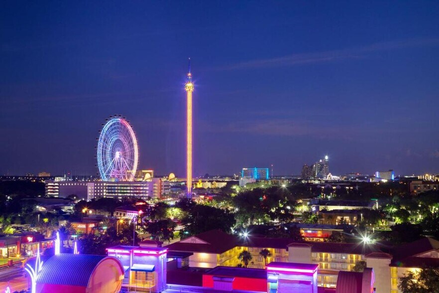 Building Photo - 7389 Universal Blvd