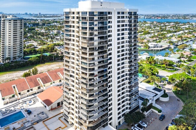 Building Photo - 4100 N Ocean Dr