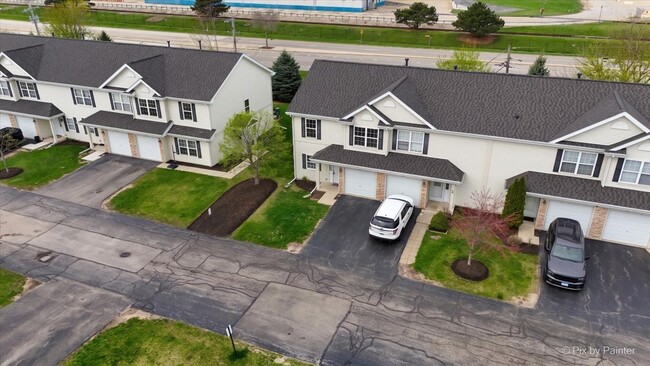 Building Photo - 1737 W Chrysler Dr