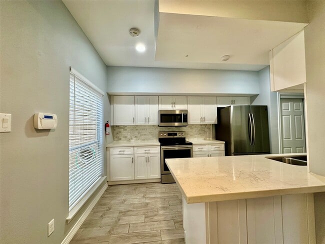 Building Photo - 12625 Memorial Dr
