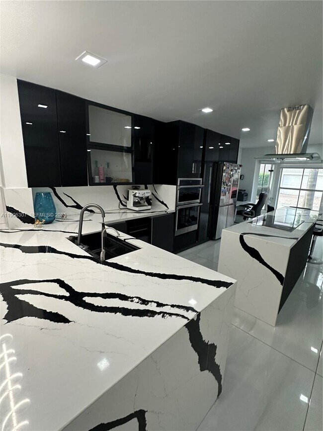 Building Photo - 1130 Oysterwood St