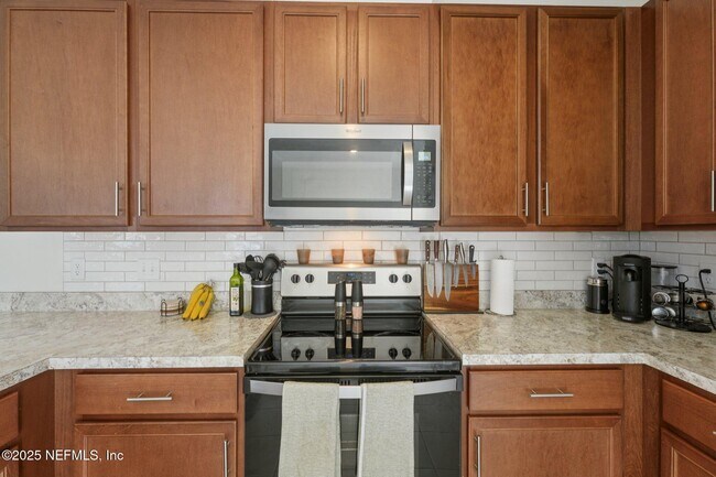 Building Photo - 52 Pittman Ct