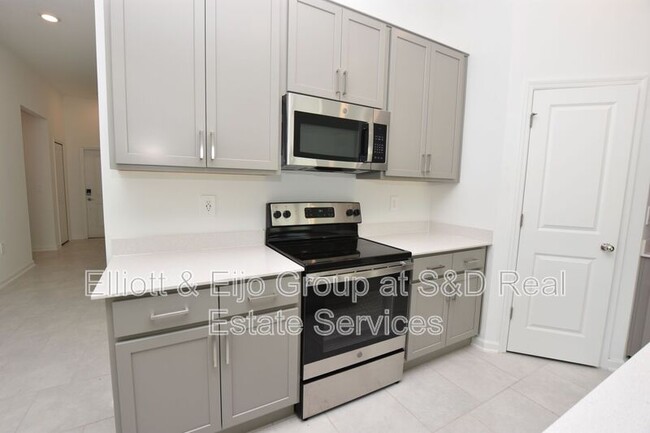 Building Photo - 856 Timberland Dr
