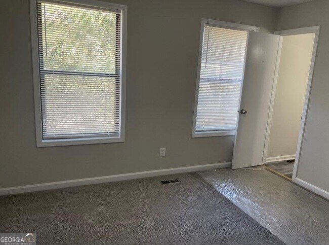 Building Photo - 1052 Dassow Ct