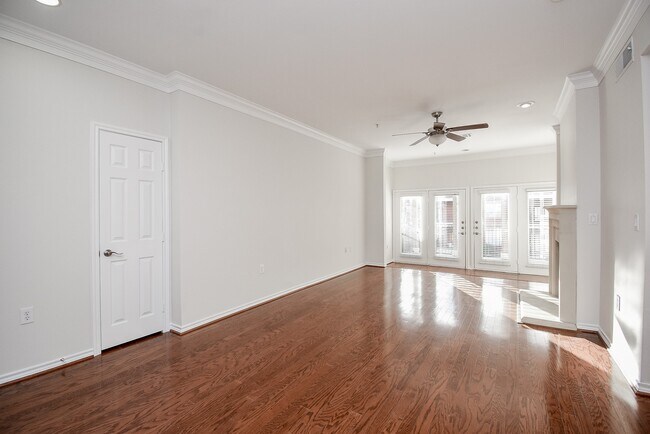 Building Photo - 2400 McCue Rd