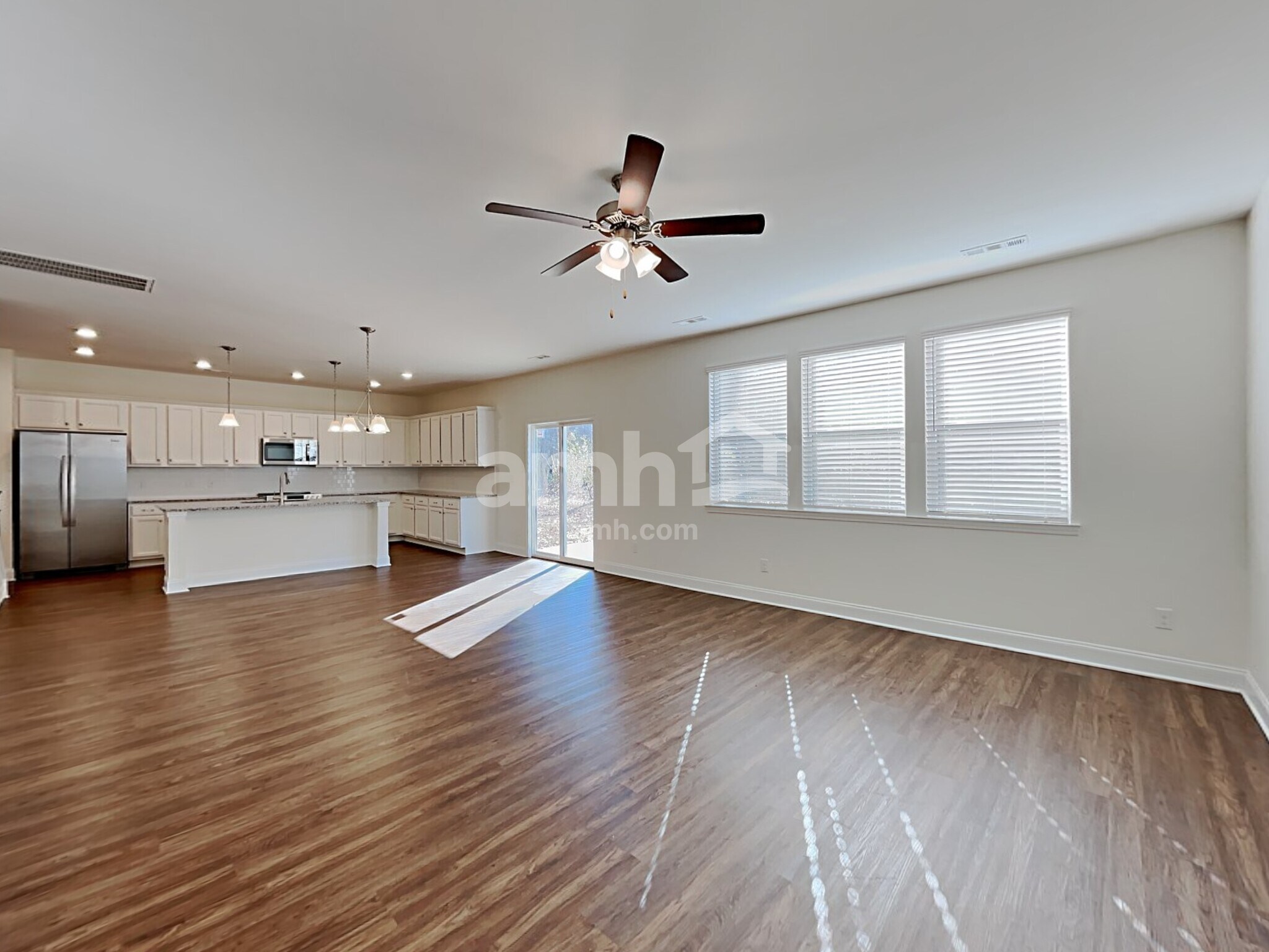 Building Photo - 416 Charity Ln