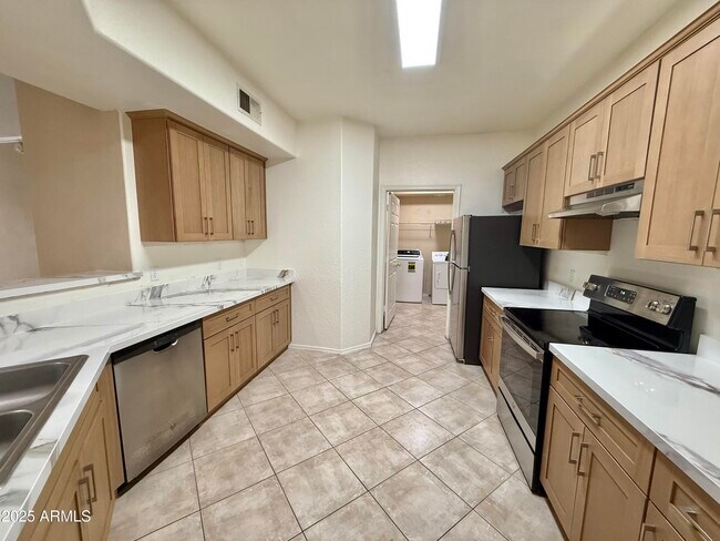 Building Photo - 3236 E Chandler Blvd