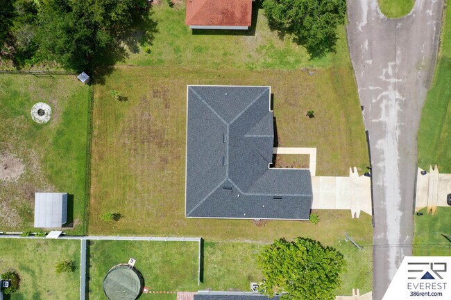 Building Photo - 3 Seville Orange Path