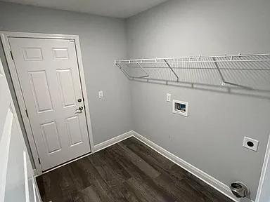 Building Photo - 3183 Live Oak St