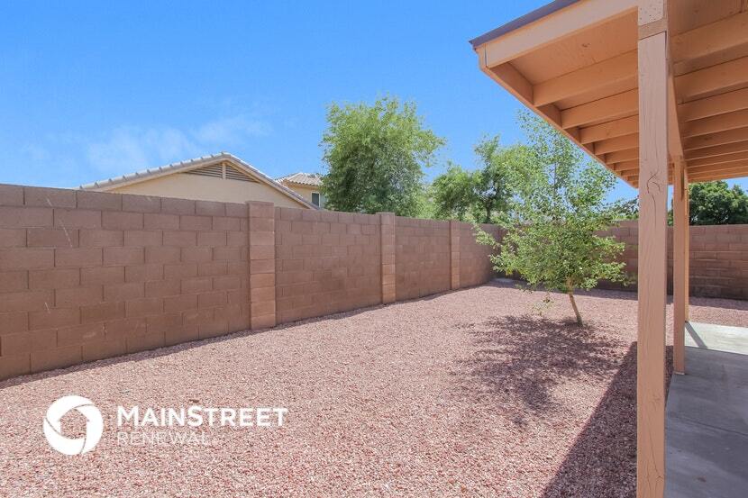 Building Photo - 11215 W Devonshire Ave