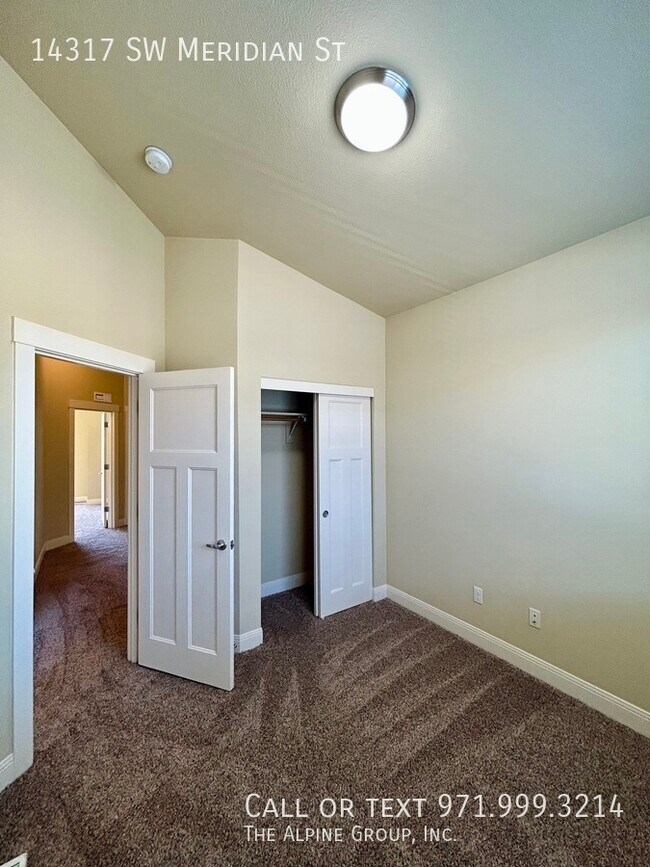 Building Photo - 14317 SW Meridian St