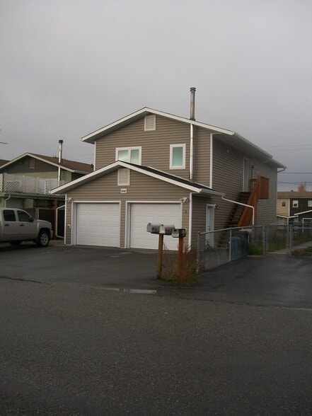 Building Photo - 1048 28th Ave