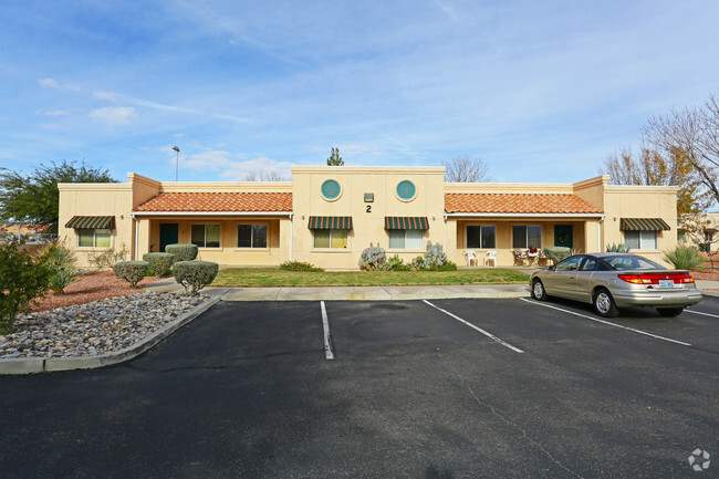 Building Photo - Sun River Apartments