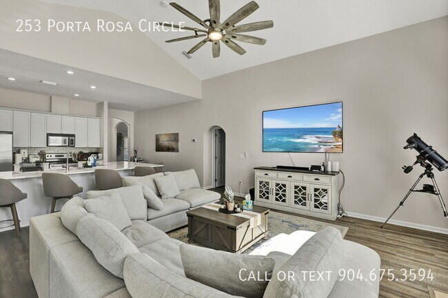Building Photo - 253 Porta Rosa Circle