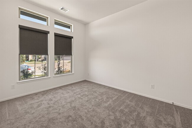 Building Photo - 506 Mandola Farms Dr