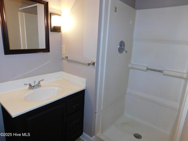 Building Photo - 6109 Schooner Ct