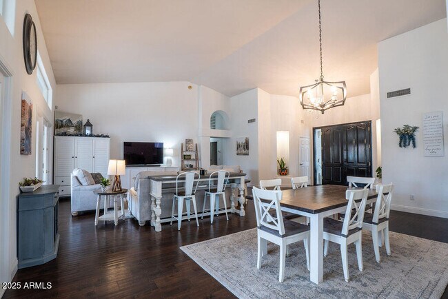 Building Photo - 4649 E Acoma Dr