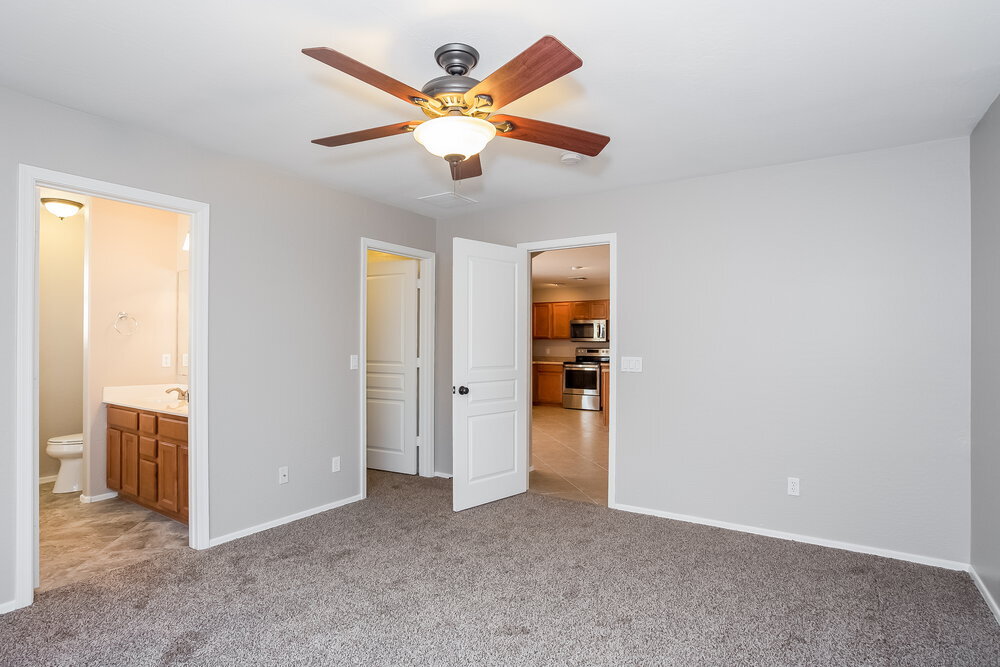 Building Photo - 3674 W Yellow Peak Dr