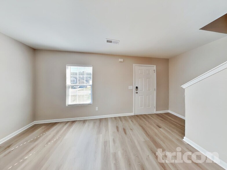 Building Photo - 69 Fawnbrook Dr