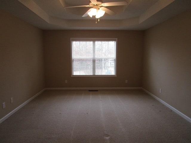 Building Photo - 330 Red Fox Dr