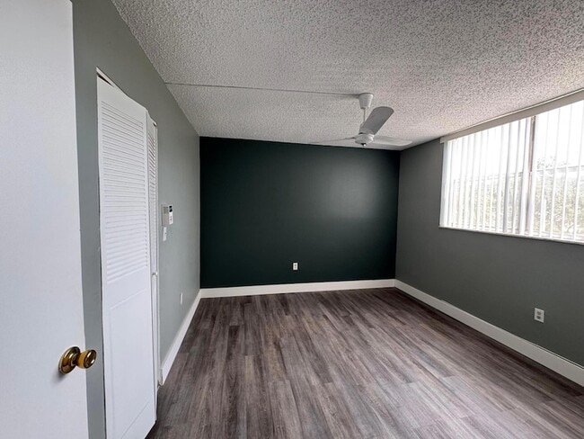 Building Photo - 1800 SW 81st Ave