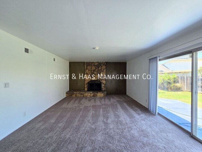 Building Photo - 873 E Turmont St