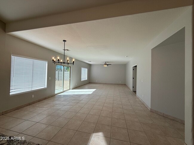 Building Photo - 14506 N 129th Ave