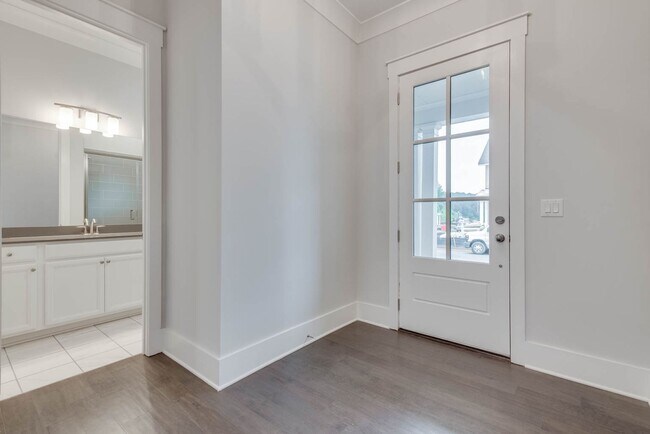 Building Photo - Beautiful & Spacious Home in Prime Alpharetta Location – Available 07/25/2026