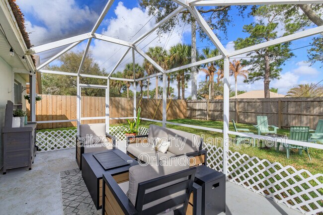 Building Photo - 2532 Ventura Cir