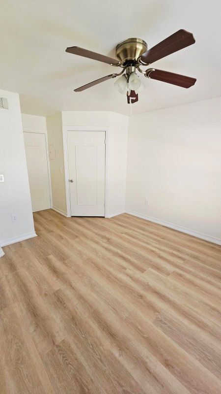 Building Photo - 4823 Via Palm Lakes Via