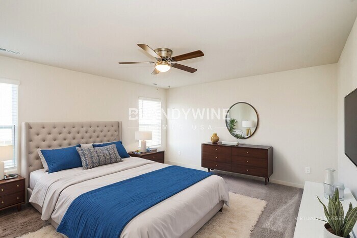 Building Photo - 554 Torrey Pines Ln