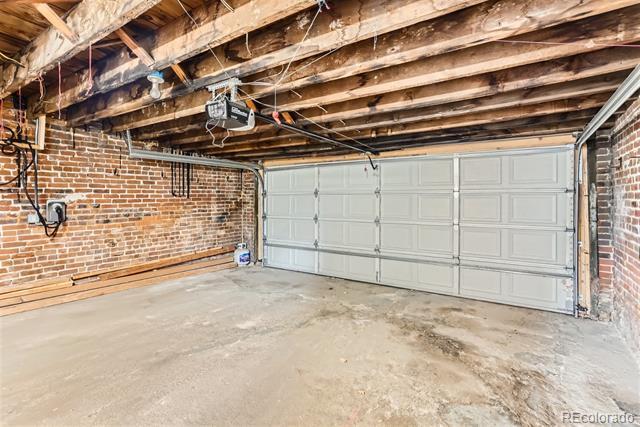 Building Photo - 3750 Vine St
