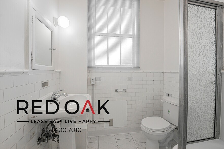 Building Photo - 2505 W 6th St