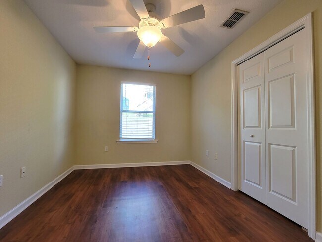 Building Photo - Lovely 3 bedroom town home off Apalachee Pkwy for rent August 7, 2026 $1800