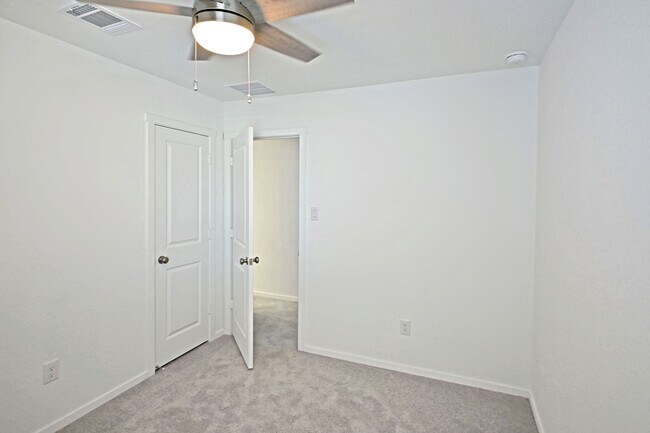 Building Photo - 11806 Bluebell Rdg