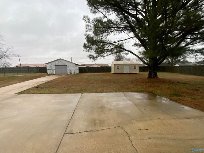 Building Photo - 108 Pat St