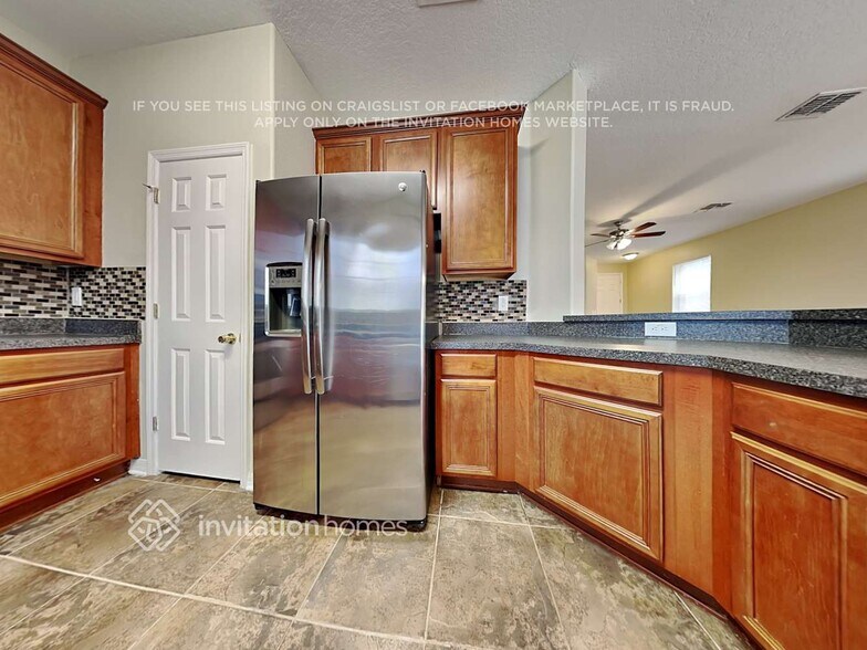 Building Photo - 31702 Spoonflower Cir
