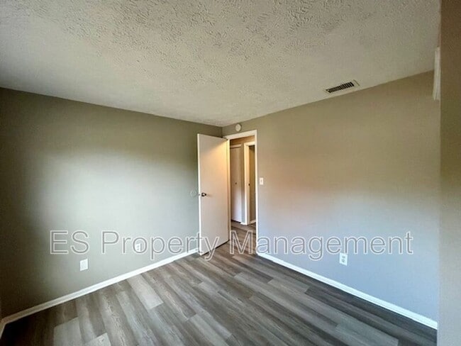 Building Photo - 5535 Freedom Ct