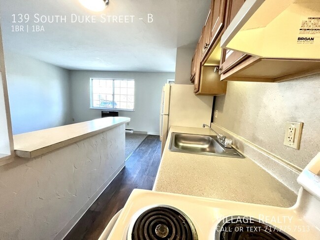 Building Photo - 139 S Duke St