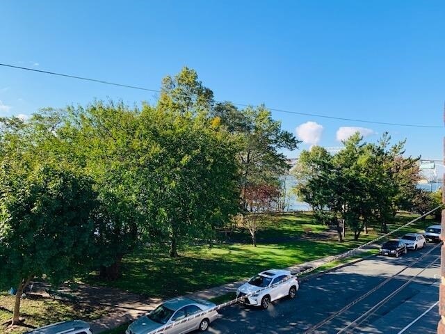 Primary Photo - 27 W 1ST St