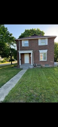 Building Photo - 9010 Rutherford St