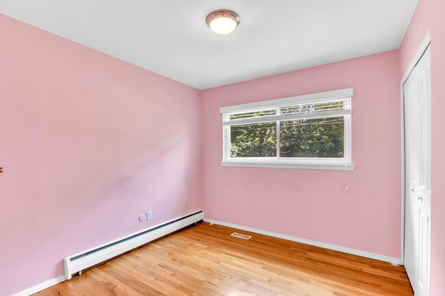 Building Photo - 16345 Pollyanna St