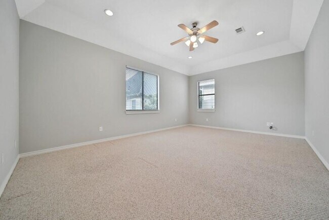 Building Photo - 3731 Tiffany Pl