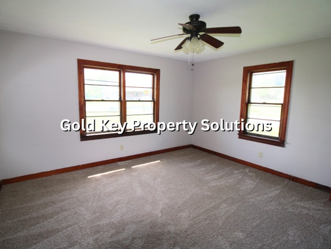 Building Photo - NORTH ANDERSON 3 BR 1 BA Brick Ranch with Central Air and Garage (NO SECTION 8)