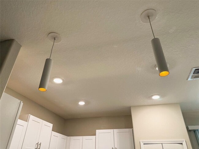 Building Photo - 11918 Castine St