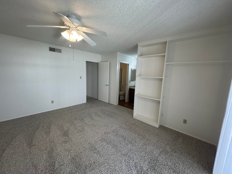 Building Photo - 4513 W McLellan Rd