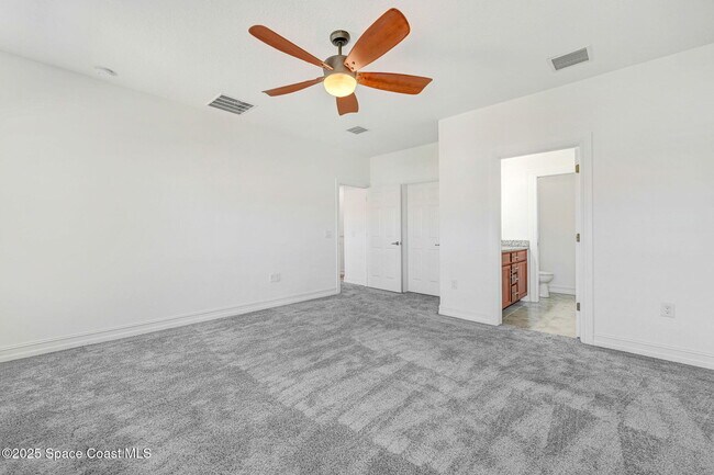 Building Photo - 1475 Isabella Dr