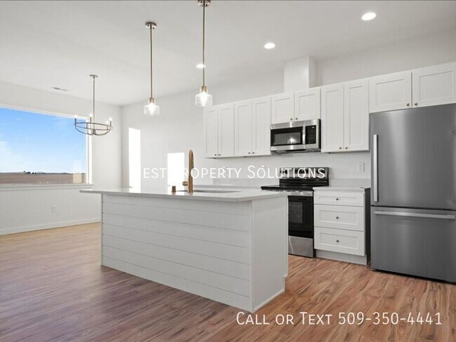 Building Photo - 13436 Rd 4 NE